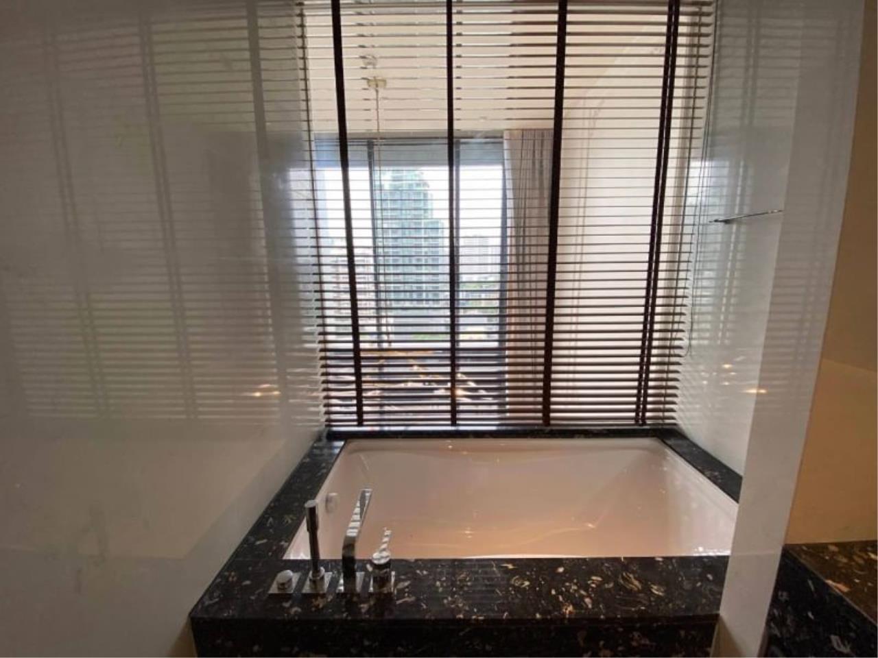 2 bedrooms 2 bathrooms beatniq sukhumvit 32 for rent