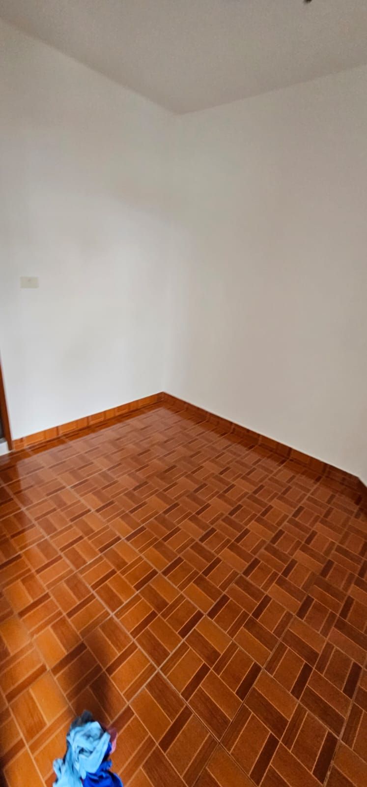3 bedrooms, 3 Bathrooms 295 sqm Baan Suan Plu, Soi Pattanasin For Rent 100000THB