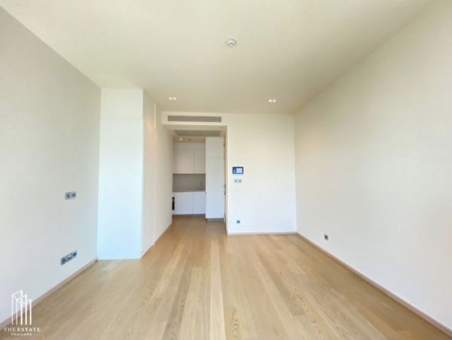 1 bedroom 1 bathroom the strand thonglor for sale