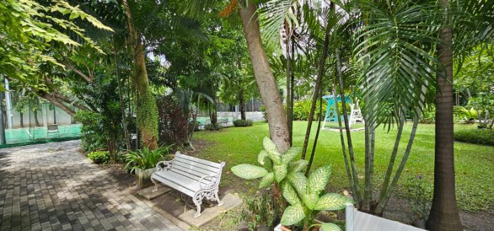 3 bedrooms, 1 Bathroom 150sqm Tipamas Suites For Rent