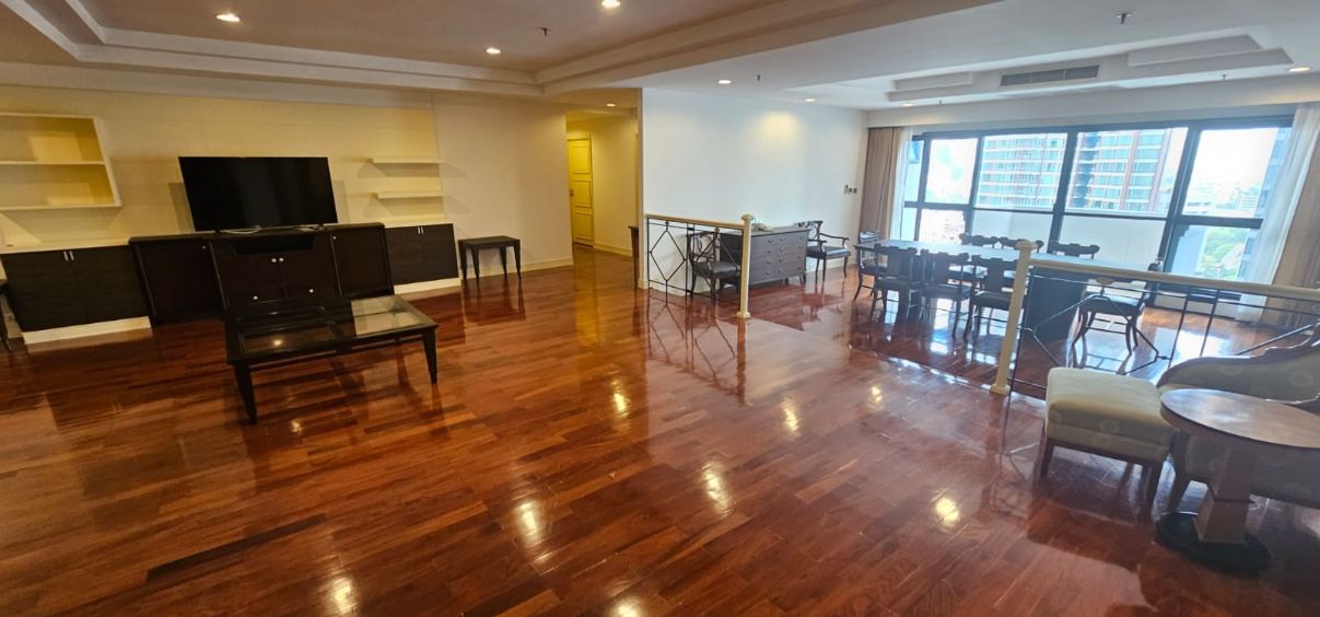 3 Bedrooms, 1 Bathroom, 295 sqm Shanti Sadan For Rent