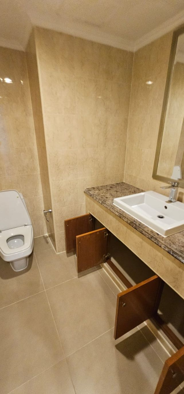 3 Bedrooms, 1 Bathroom, 295 sqm Shanti Sadan For Rent