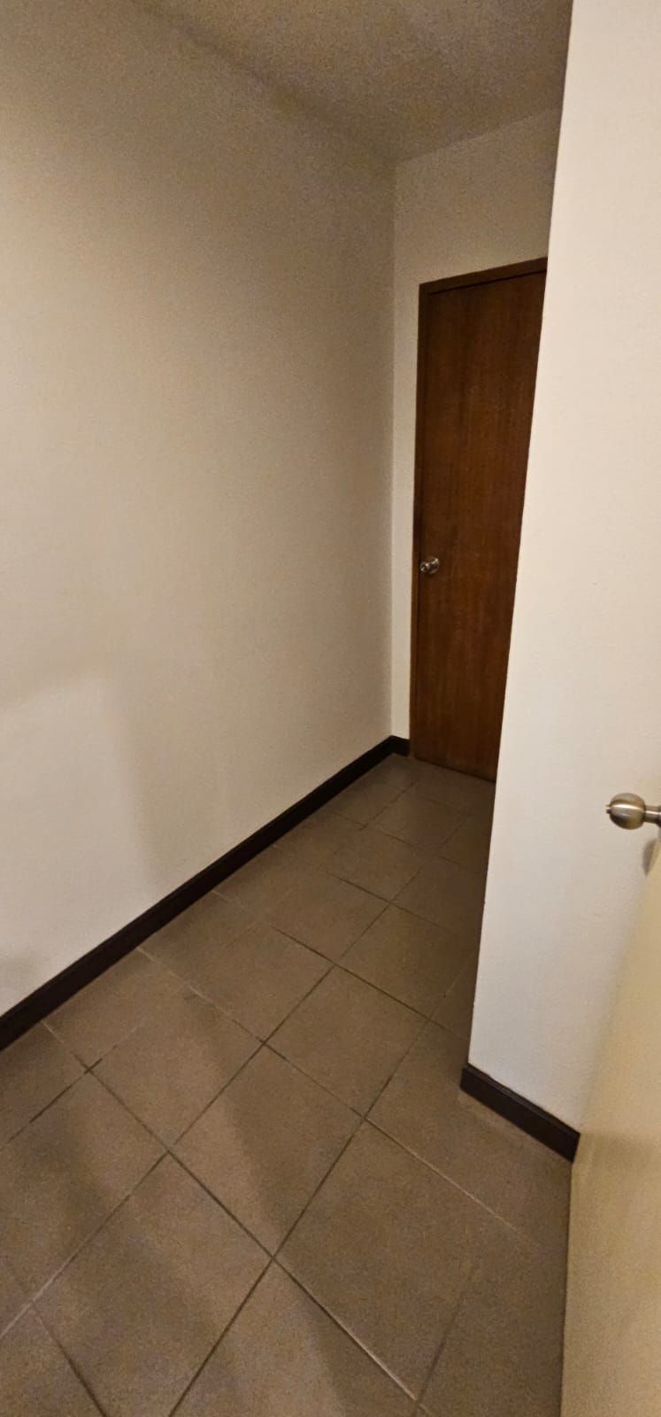 3 Bedrooms, 1 Bathroom, 295 sqm Shanti Sadan For Rent