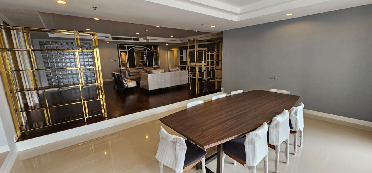 3 Bedrooms, 3 Bathrooms +1 Study Room 295sqm Shanti Sadan Renovated For Rent