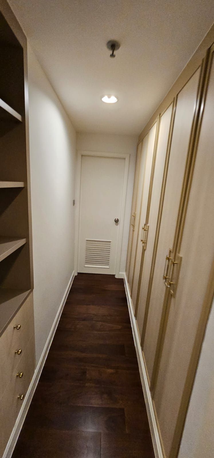 3 Bedrooms, 3 Bathrooms +1 Study Room 295sqm Shanti Sadan Renovated For Rent