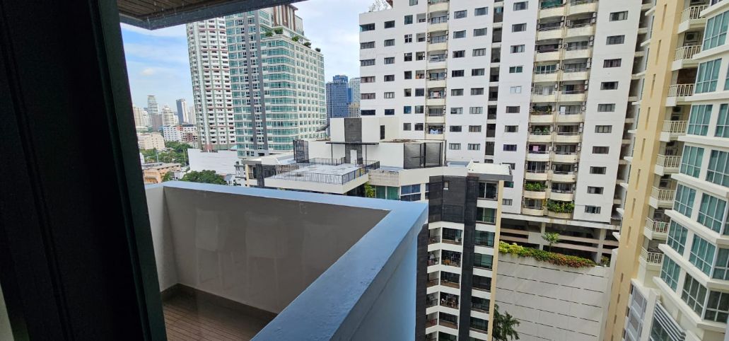 3 Bedrooms, 3 Bathrooms +1 Study Room 295sqm 3 Bedrooms, 3 Bathrooms +1 Study Room 295sqm Shanti Sadan Renovated For Rent Shanti Sadan Renovated For Rent