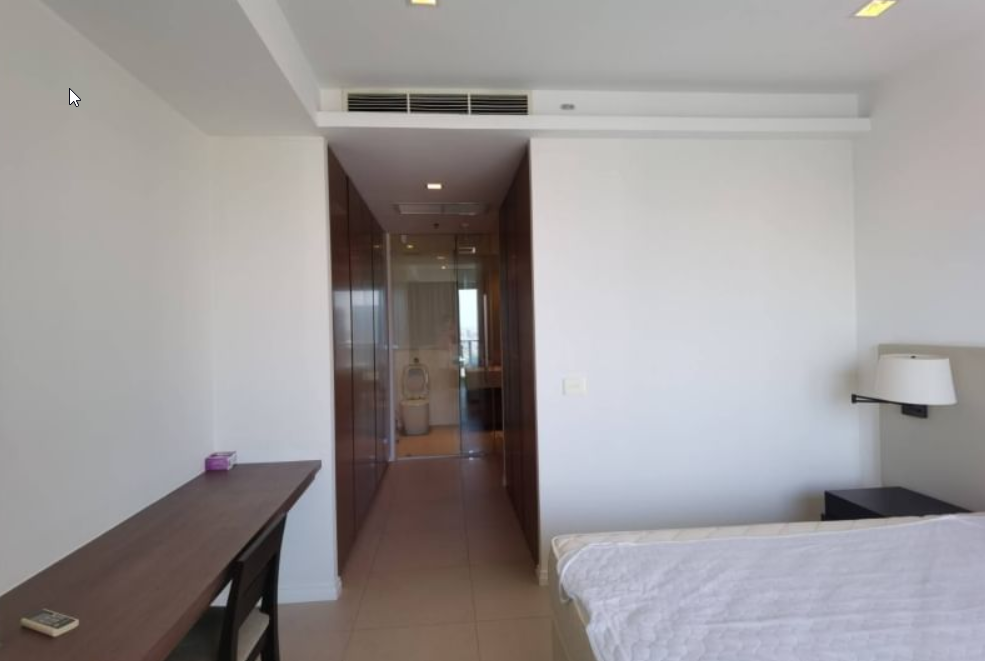 2 Bedrooms, 3 Bathrooms + 1 Study Room 138sqm The River Condo For Rent