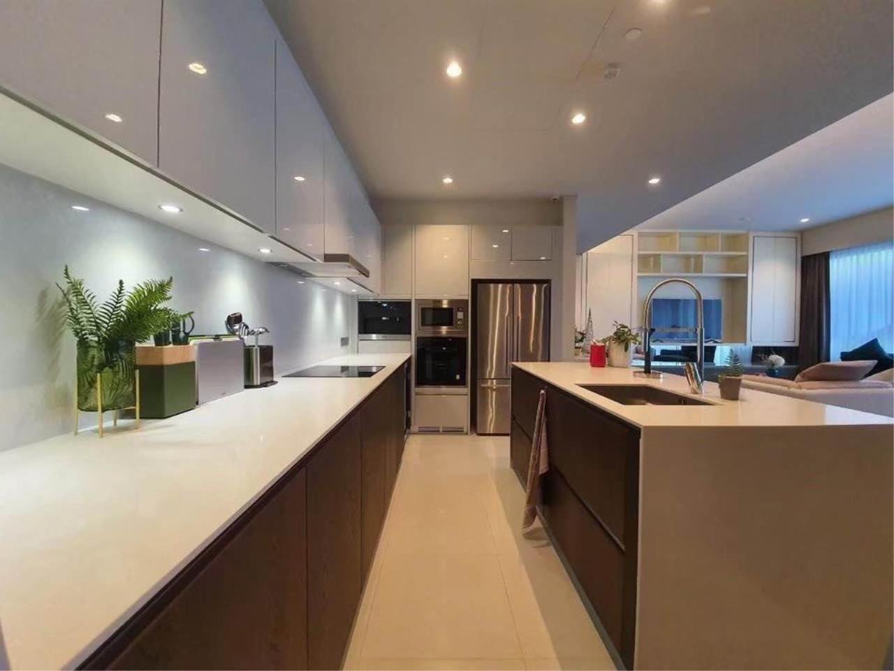 3 Bedrooms 3 Bathrooms Size 201.80sqm. TELA Thonglor for Rent 230,000 THB for Sale 88mTHB