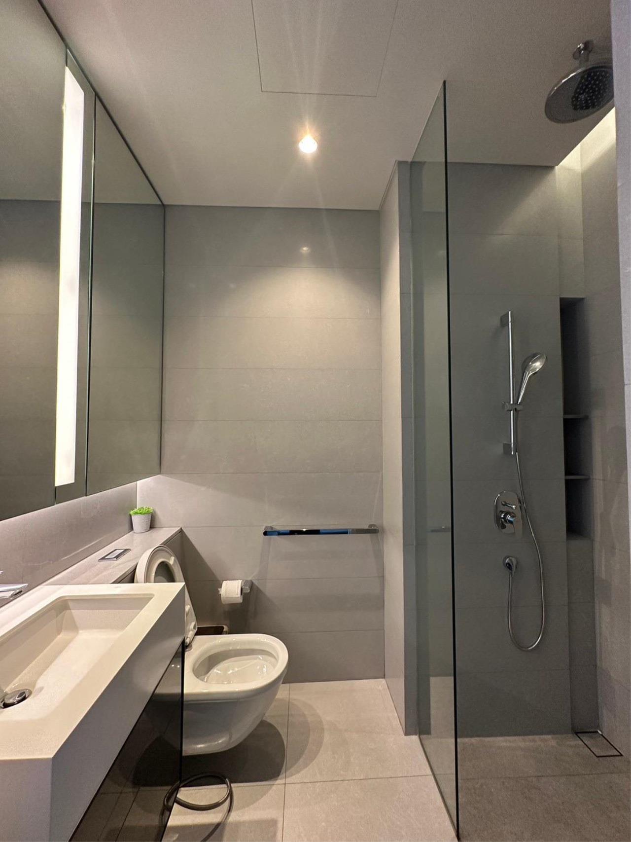 3 Bedrooms 3 Bathrooms Size 202sqm Tela Thonglor 36 for Rent 230,000 THB