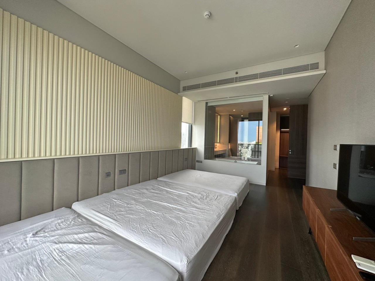 3 bedrooms 3 bathrooms tela thonglor for sale
