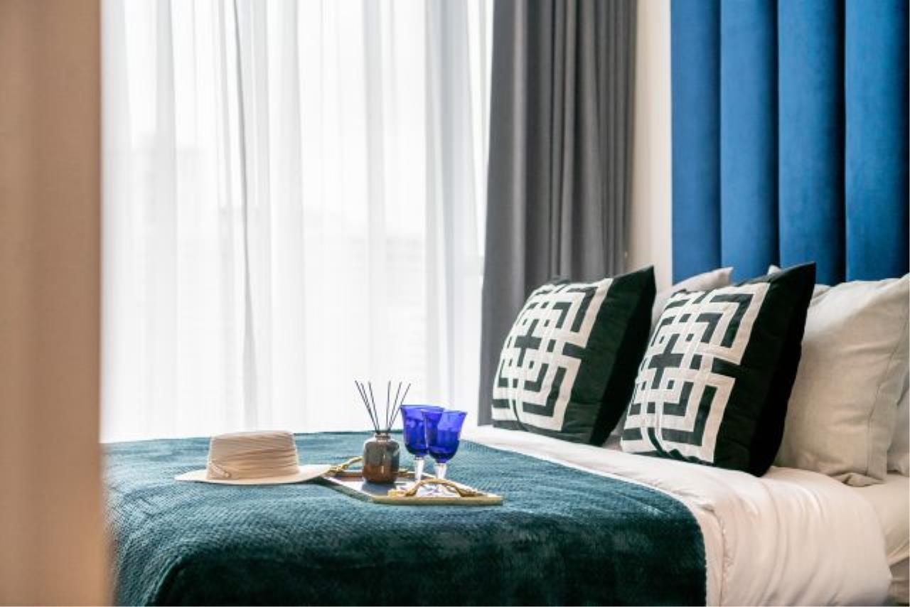 2 Bed 2 Bath Khun by yoo Size 82 Sqm for Rent 115000 for Sale 33900000 THB