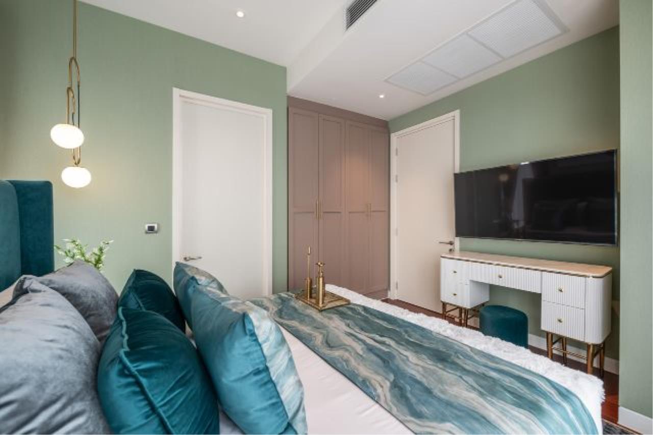 2 Bed 2 Bath Khun by yoo Size 82 Sqm for Rent 115000 for Sale 33900000 THB