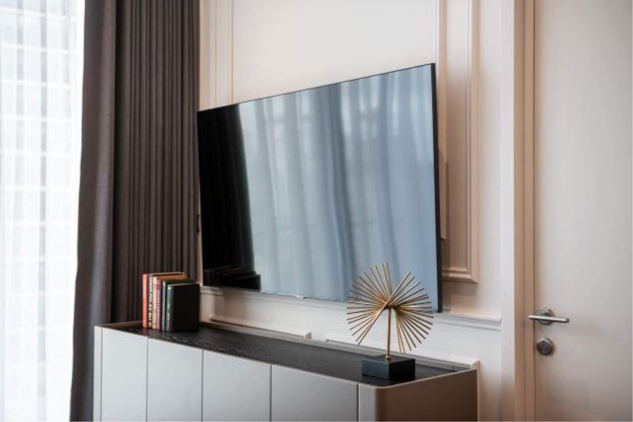 2 Bed 2 Bath Khun by yoo Size 82 Sqm for Rent 115000 for Sale 33900000 THB