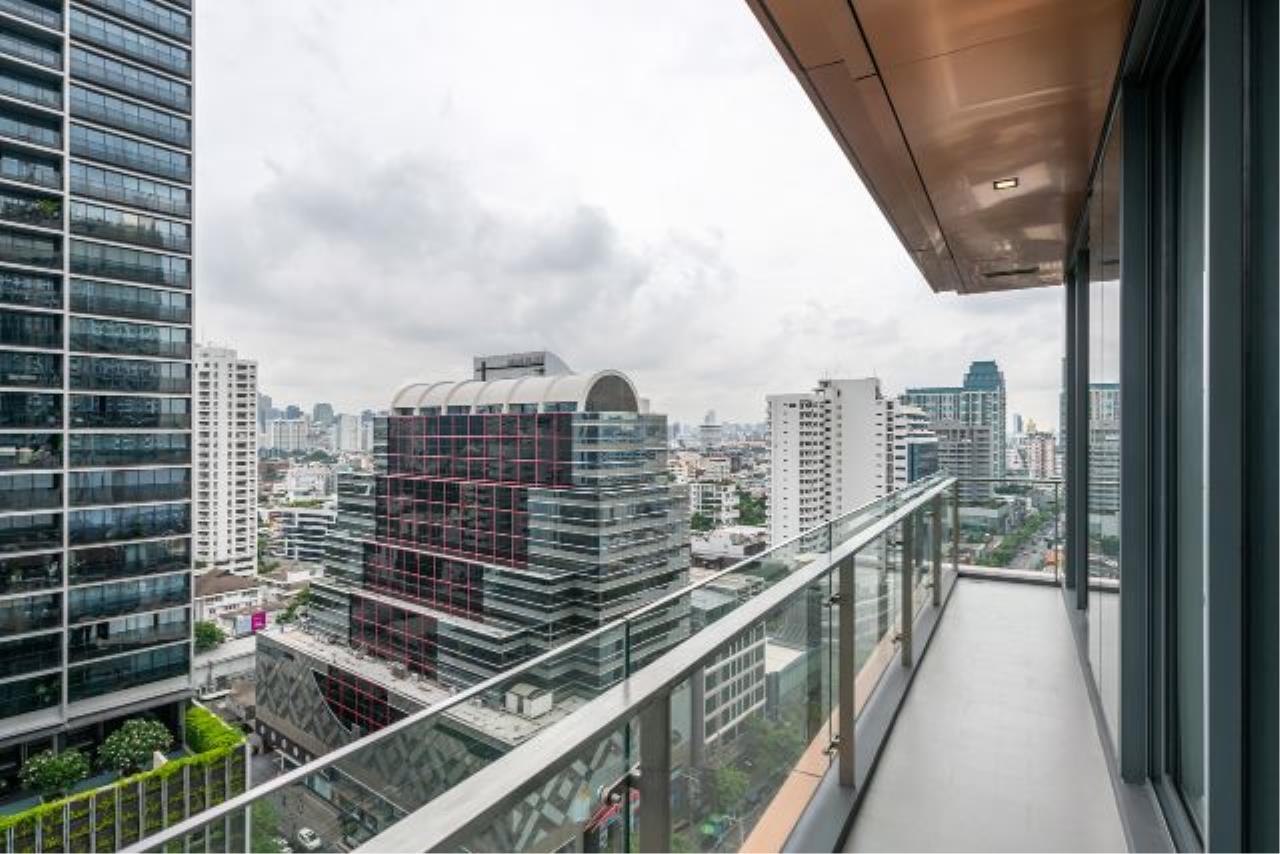 2 Bed 2 Bath Khun by yoo Size 82 Sqm for Rent 115000 for Sale 33900000 THB