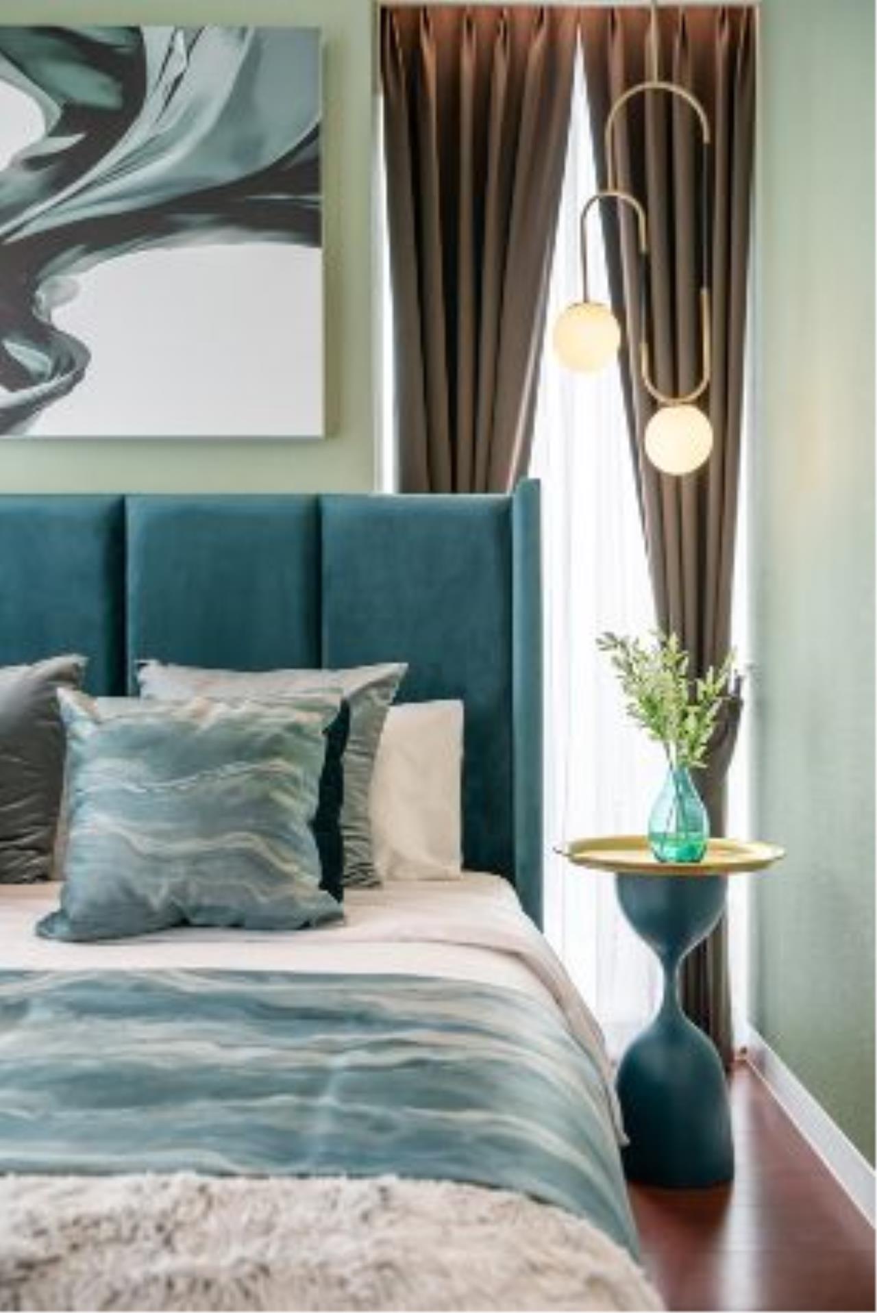 2 Bed 2 Bath Khun by yoo Size 82 Sqm for Rent 115000 for Sale 33900000 THB