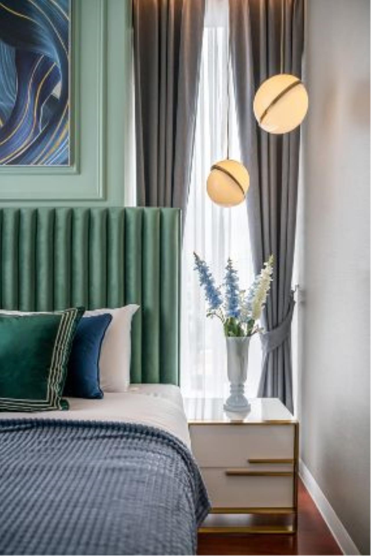 Bed2Bath Khun by yoo Size82 Sqm for Rent 120000 for Sale 34400000 THB