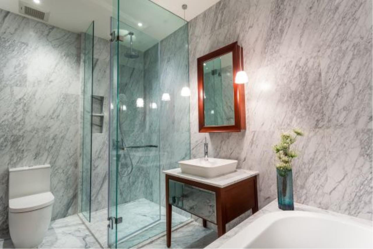 1Bed1Bath Khun by yoo Size50 Sqm for Rent 65000 for Sale 20000000 THB