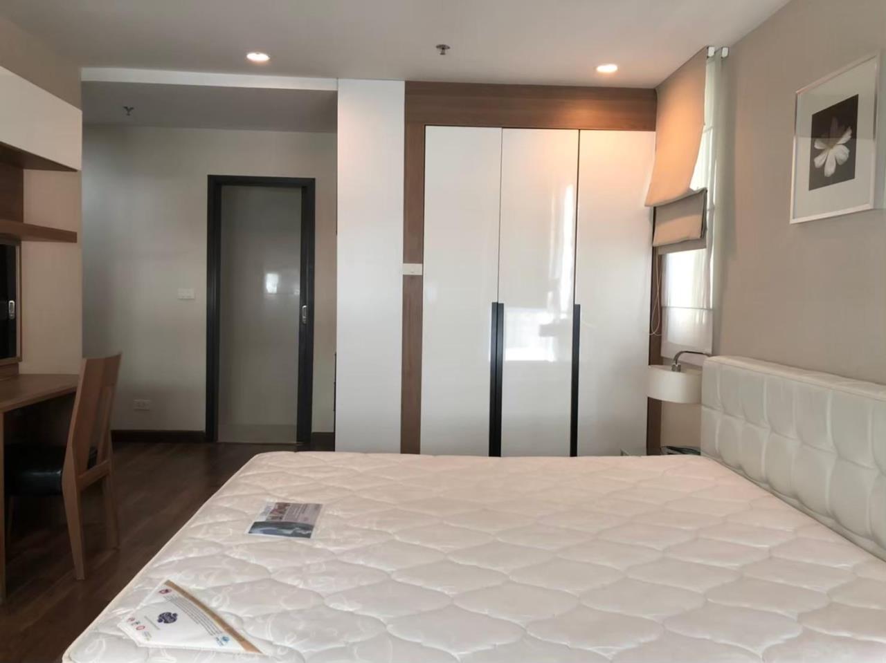 2 bedrooms 2 bathrooms the rajdamri serviced residence for rent