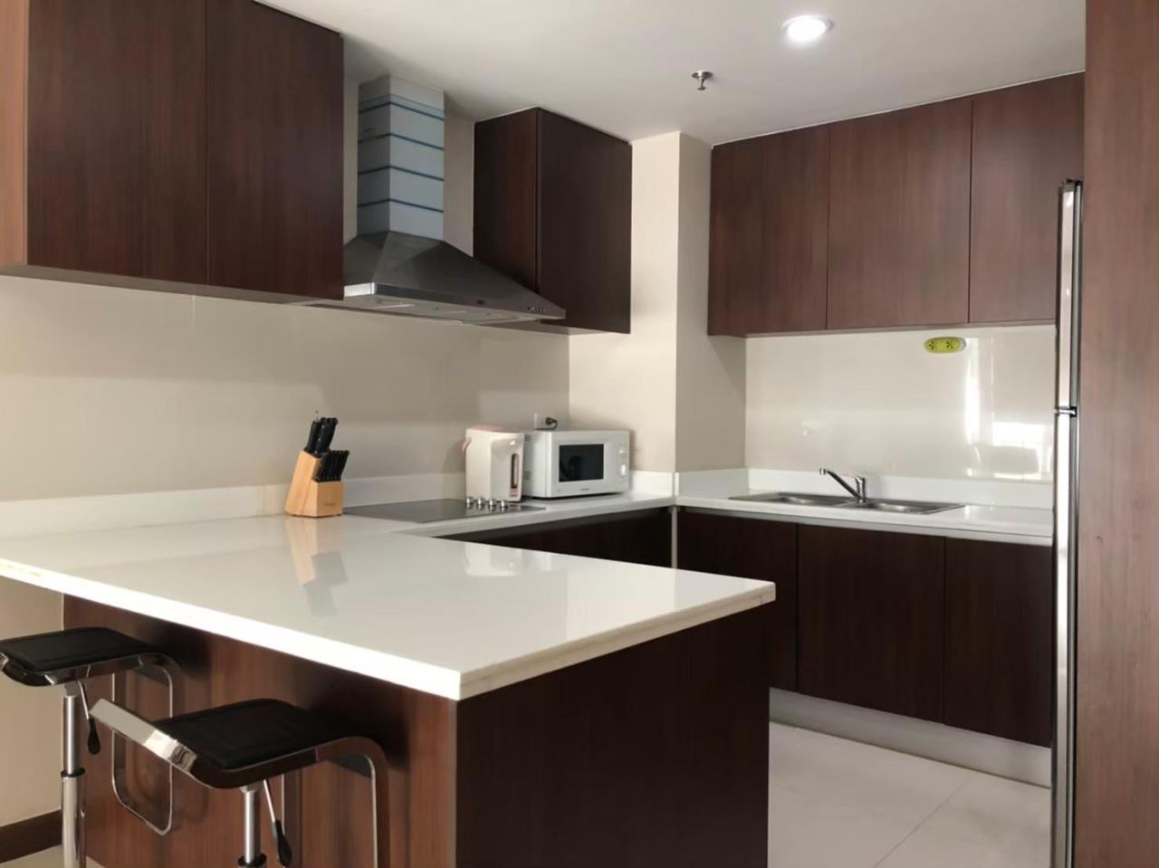 2 bedrooms 2 bathrooms the rajdamri serviced residence for rent