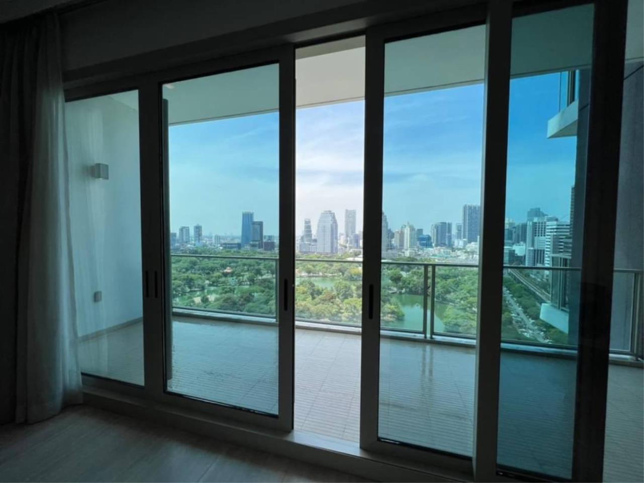 3 bedrooms 3 bathrooms the rajdamri for rent