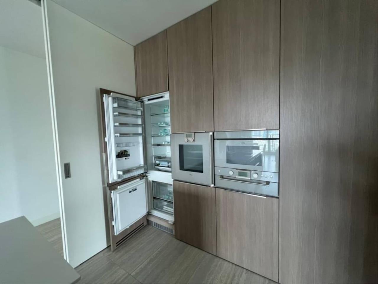 3 bedrooms 3 bathrooms the rajdamri for rent