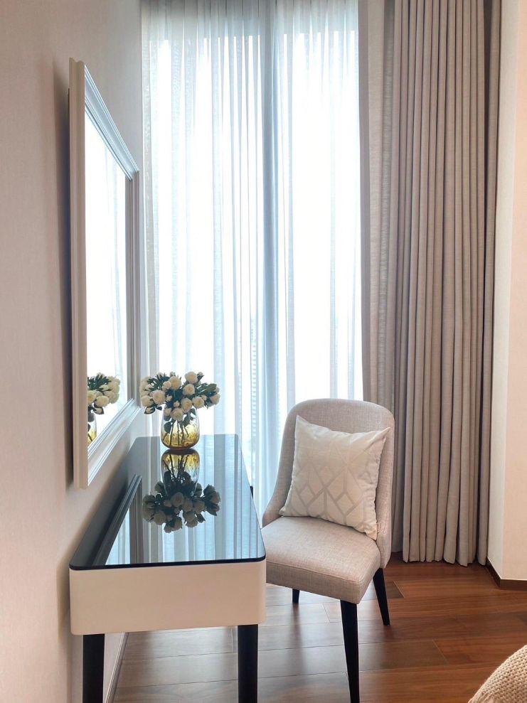 2 Bedrooms, 2 Bathrooms 102sqm 29th Flr The Estelle Phrom Phong For Rent