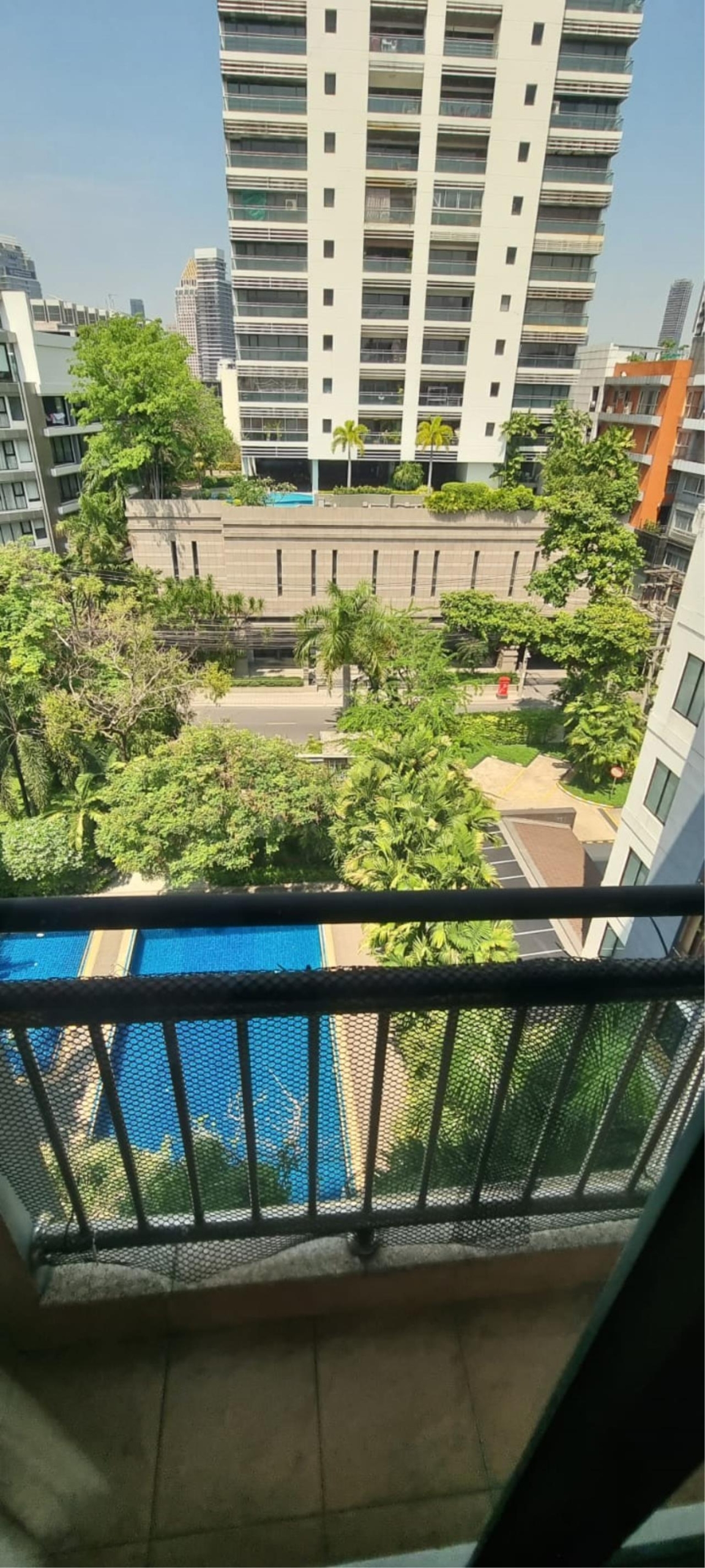 3 Bedrooms, 3 Bathrooms + Maid Quarter 235sqm Serenity Park for Rent