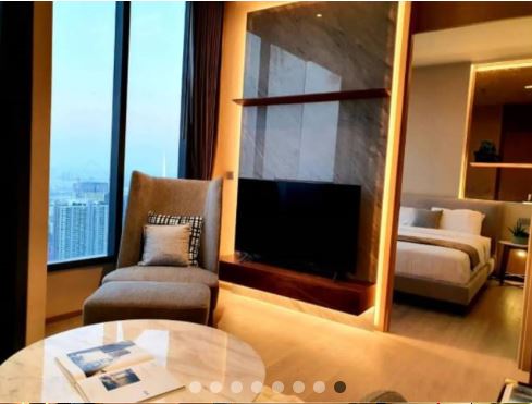 1 Bedroom 1 Bathroom The ESSE Asoke for Rent