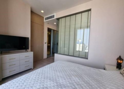 2 Bedrooms 2 Bathrooms The ESSE Asoke for Rent