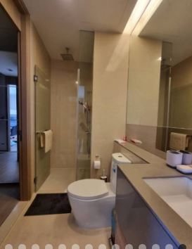 2 Bedrooms 2 Bathrooms The ESSE Asoke for Rent