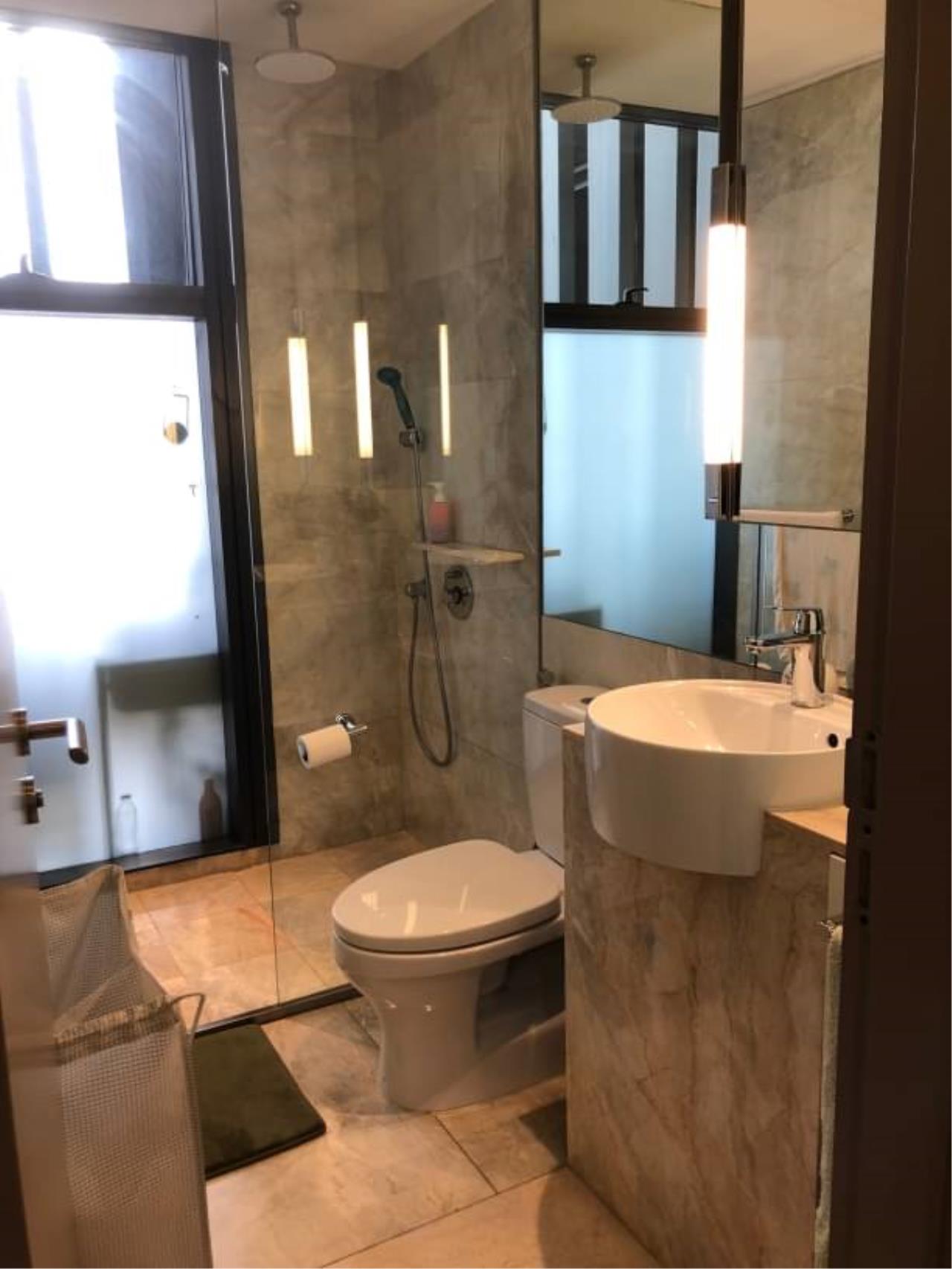 3 Bedrooms, 4 Bathrooms Size 193sqm The Met Satorn For Sale