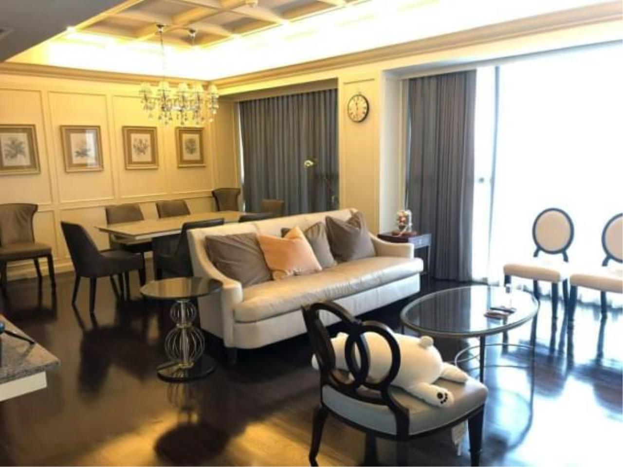 3 Bedrooms, 3 Bathrooms Size 198sqm The Met For Rent