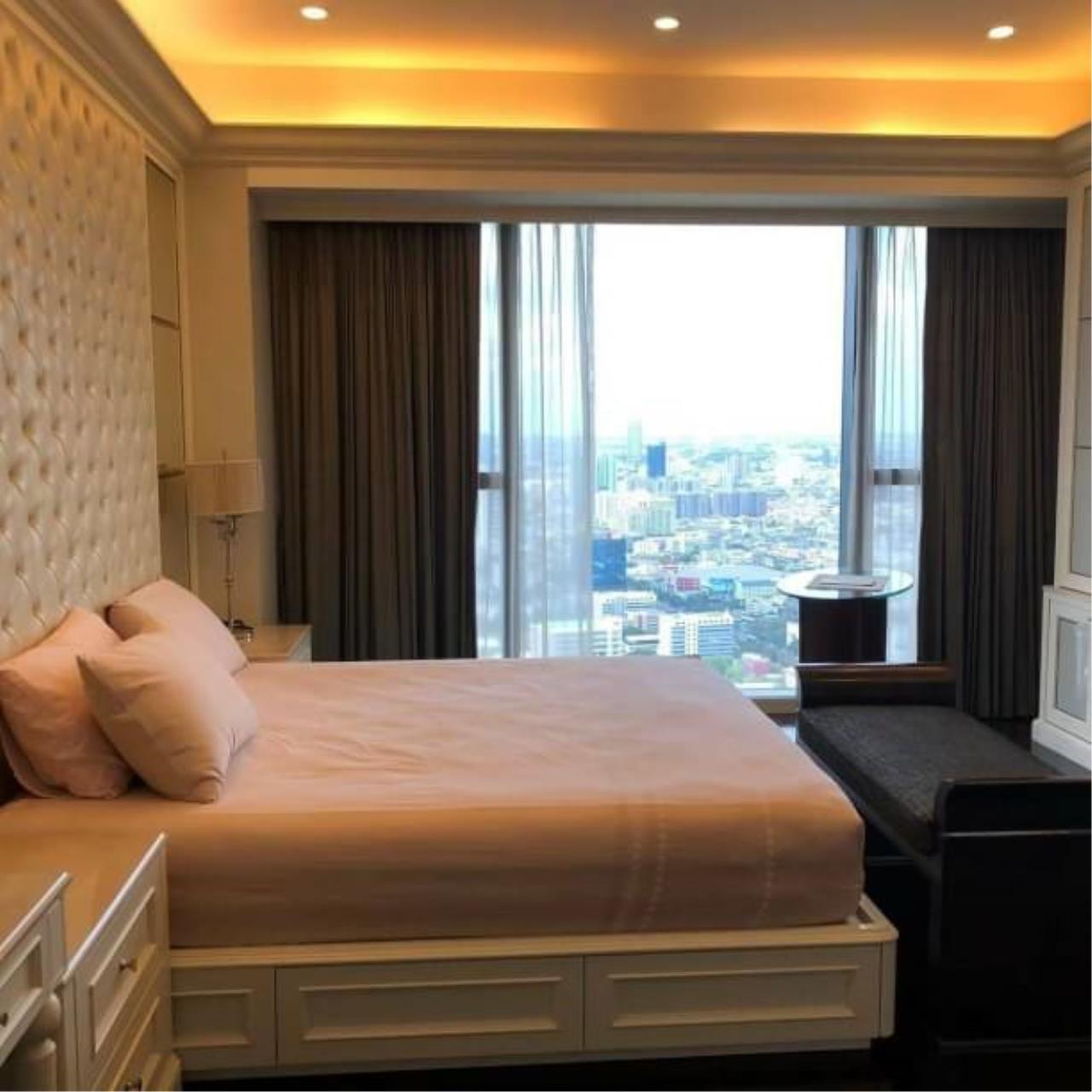 3 Bedrooms, 3 Bathrooms Size 198sqm The Met For Rent