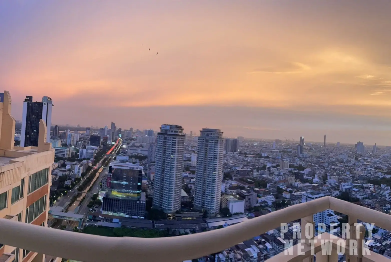1 Bedroom 1 Bathroom Size 65sqm The Empire Place For Rent 30,000 THB For Sale 8,800,000 MB