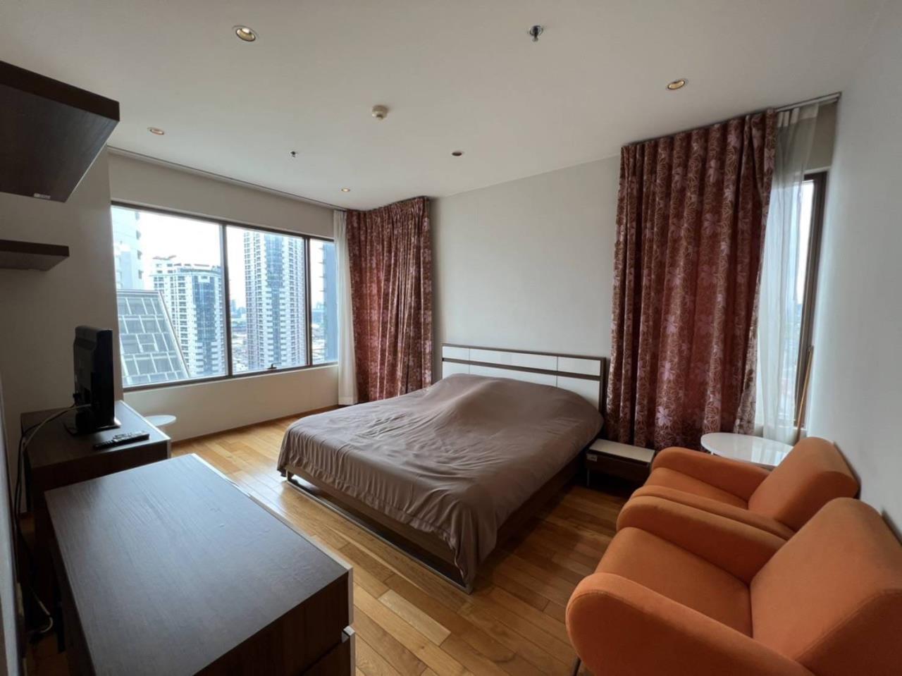 2 Bedrooms, 2 Bathrooms Size 108sqm The Empire Place For Rent