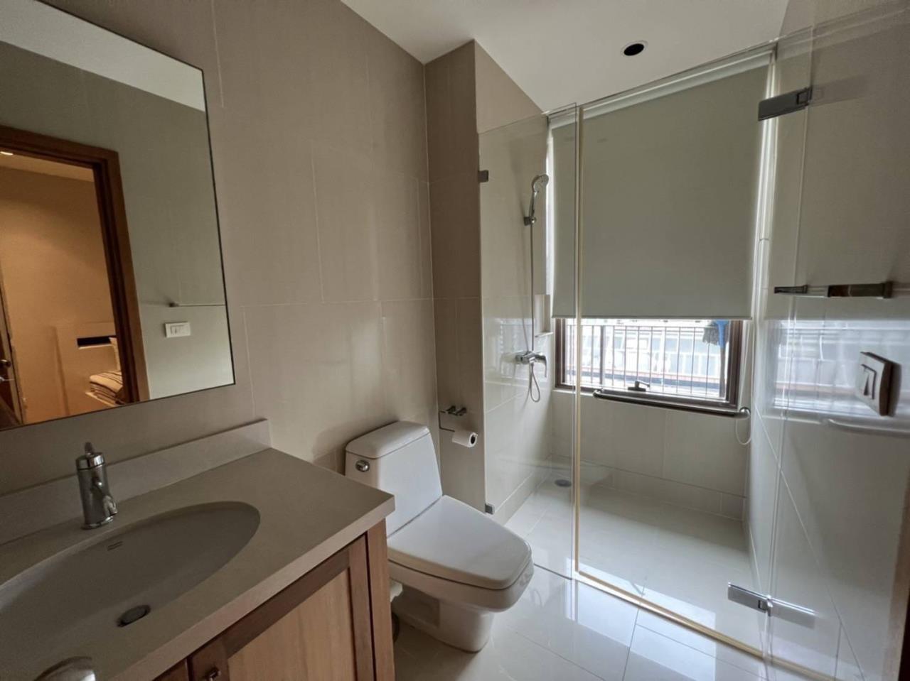2 Bedrooms, 2 Bathrooms Size 108sqm The Empire Place For Rent