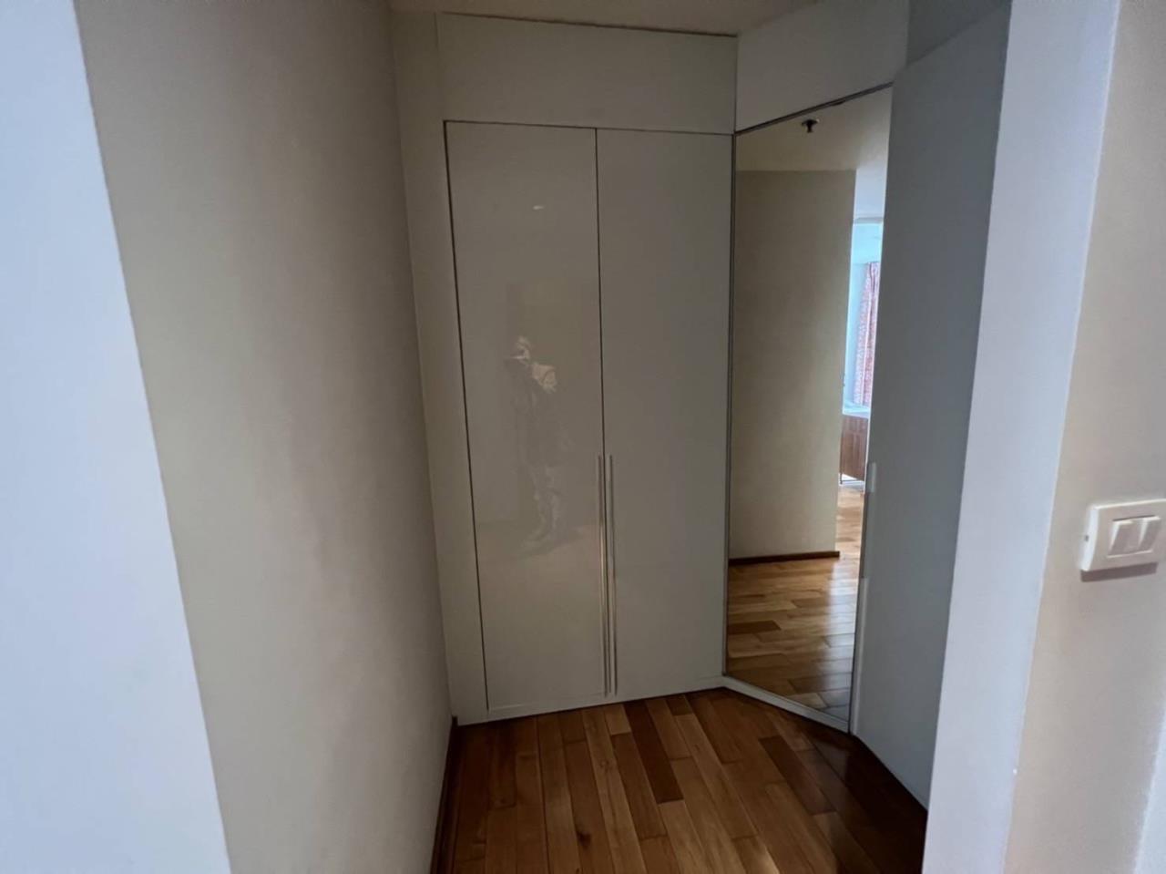 2 Bedrooms, 2 Bathrooms Size 108sqm The Empire Place For Rent