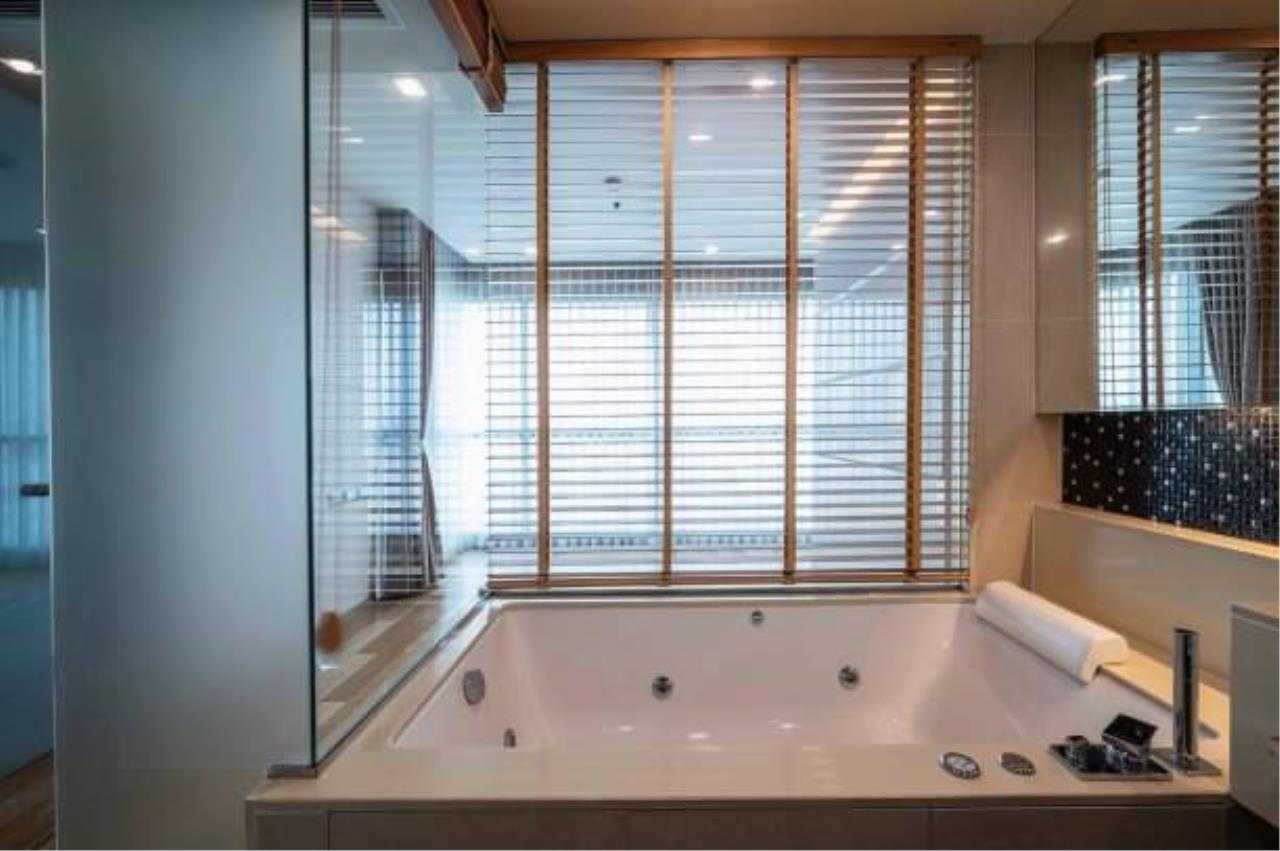 2 Bedrooms 2 Bathrooms Size 82sqm The Address Sathorn For Rent