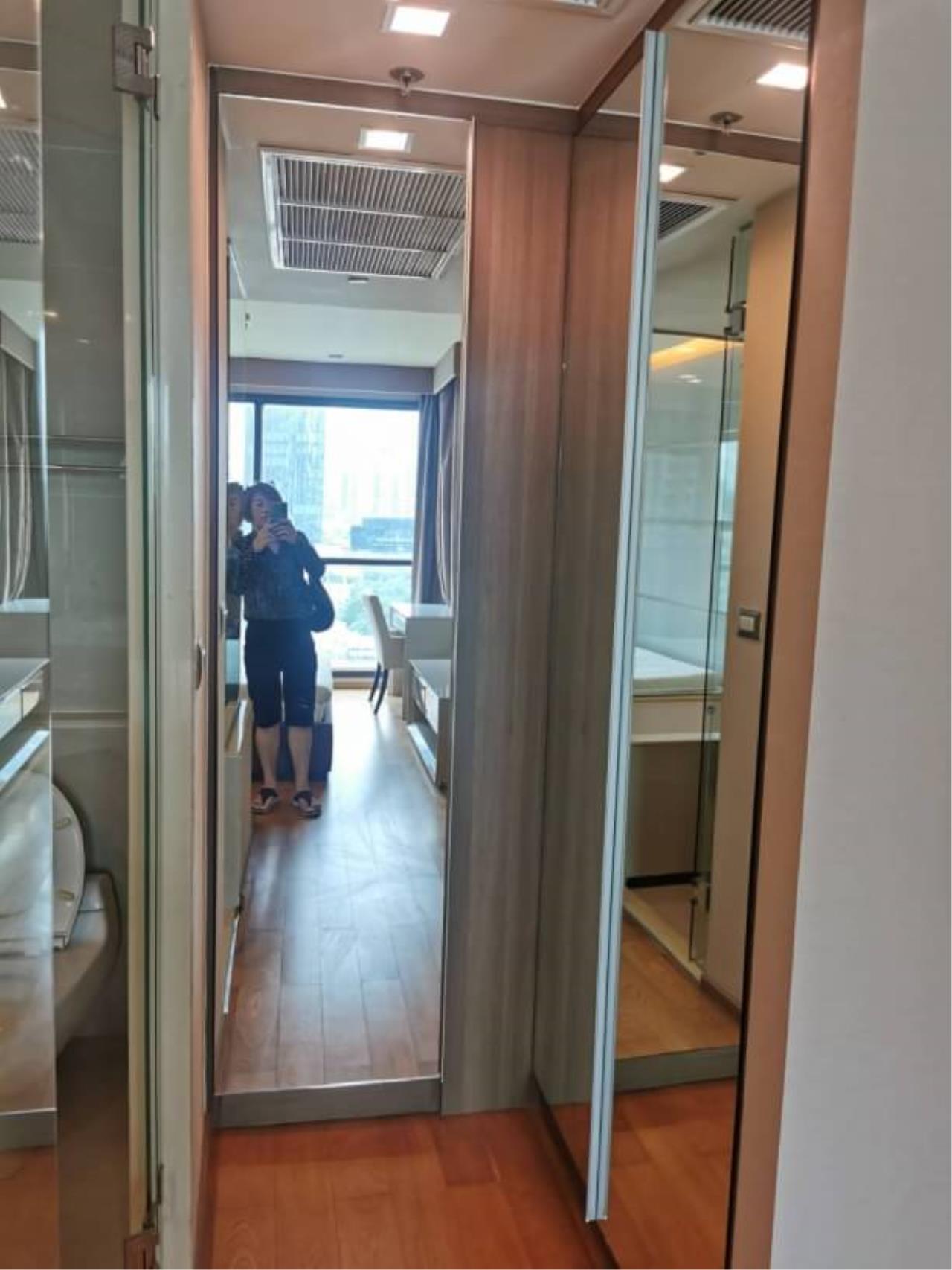 2 Bedrooms, 2 Bathrooms Size 66sqm The Address Sathorn For Rent 40,000 THB for Sale 12.5 MB