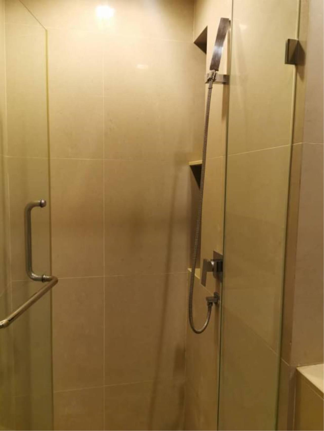 2 Bedrooms, 2 Bathrooms Size 66sqm The Address Sathorn For Rent 40,000 THB for Sale 12.5 MB