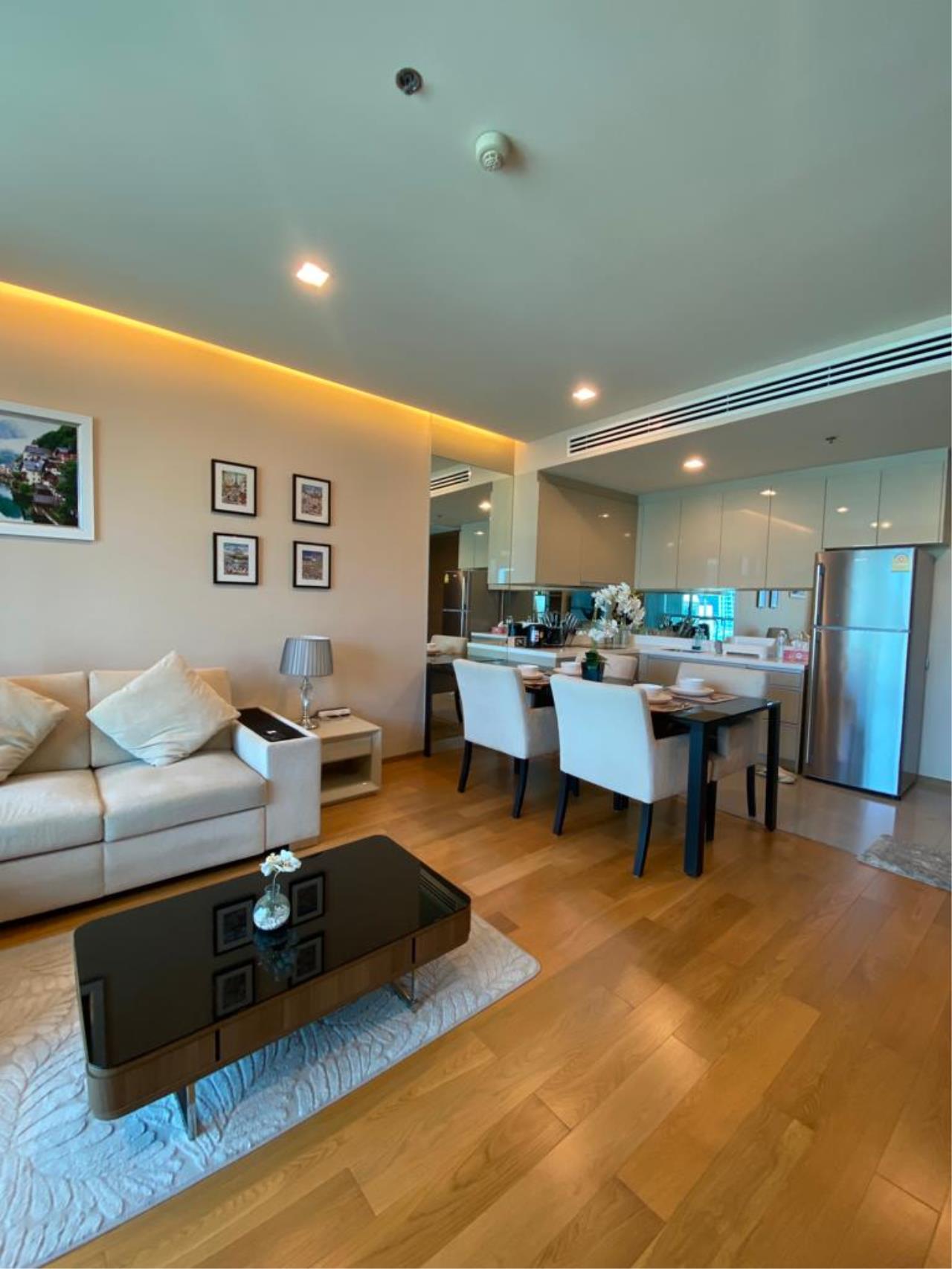 2 Bedrooms, 2 Bathrooms 85sqm The Address Sathorn for Rent