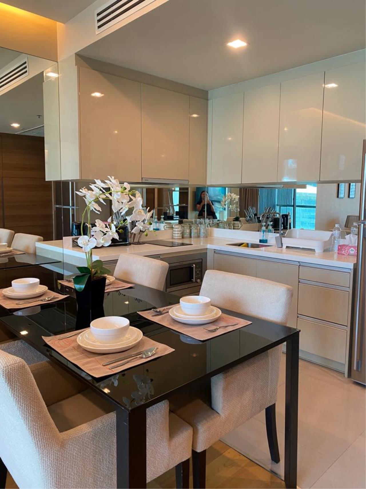2 Bedrooms, 2 Bathrooms 85sqm The Address Sathorn for Rent
