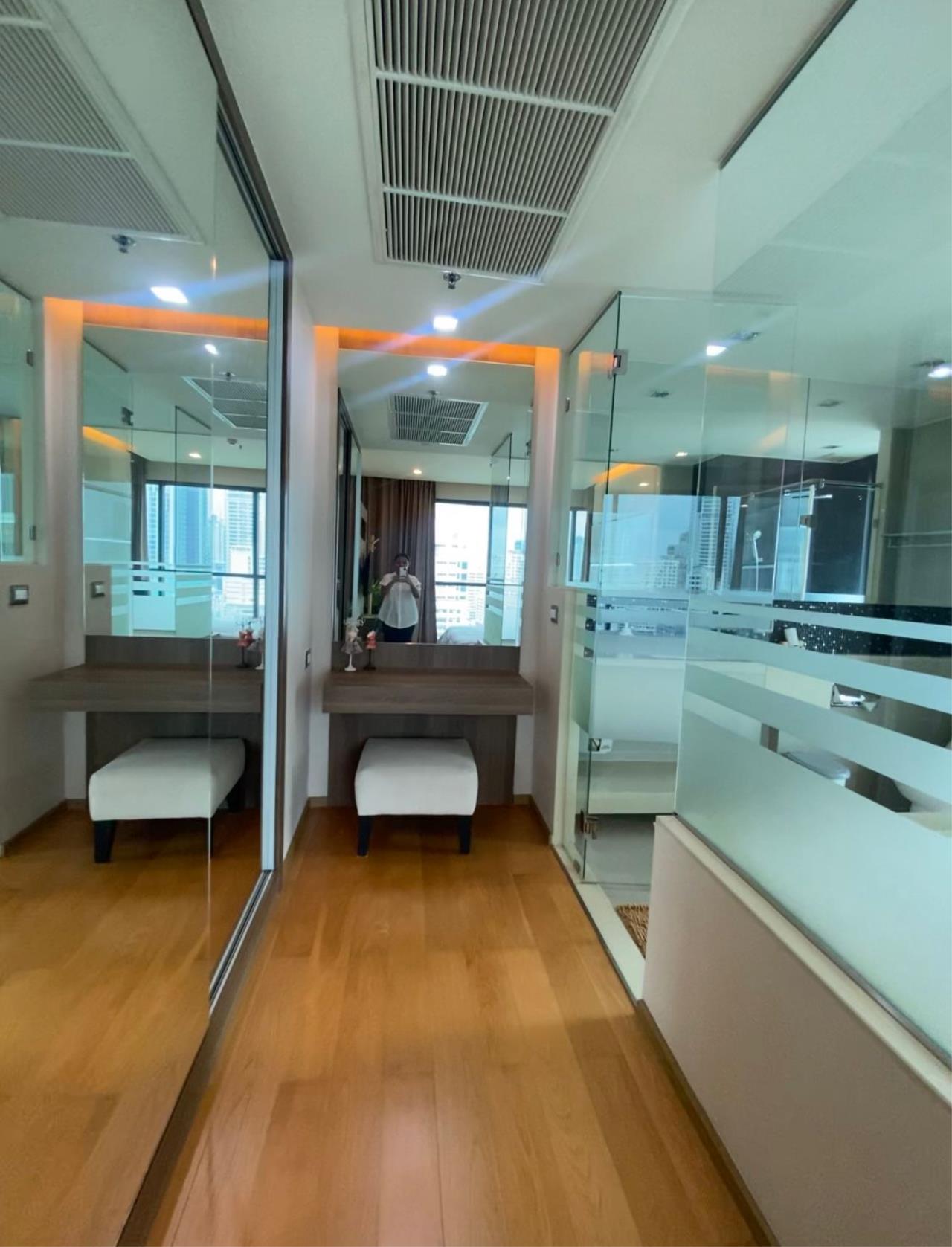 2 Bedrooms, 2 Bathrooms 85sqm The Address Sathorn for Rent