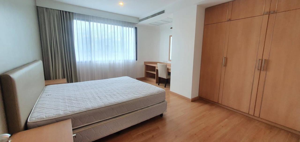 3 bedrooms 2 bathrooms charoenjai place for rent