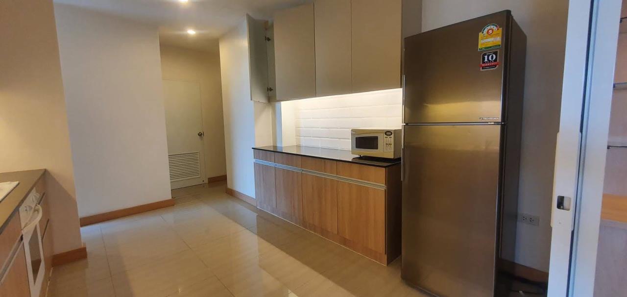 3 Bedrooms 2 Bathrooms Size 171sqm. Charoenjai Place for Rent 65,000 THB