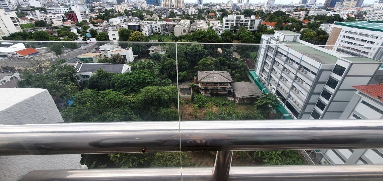 3 Bedrooms 2 Bathrooms Size 171sqm. Charoenjai Place for Rent 65,000 THB