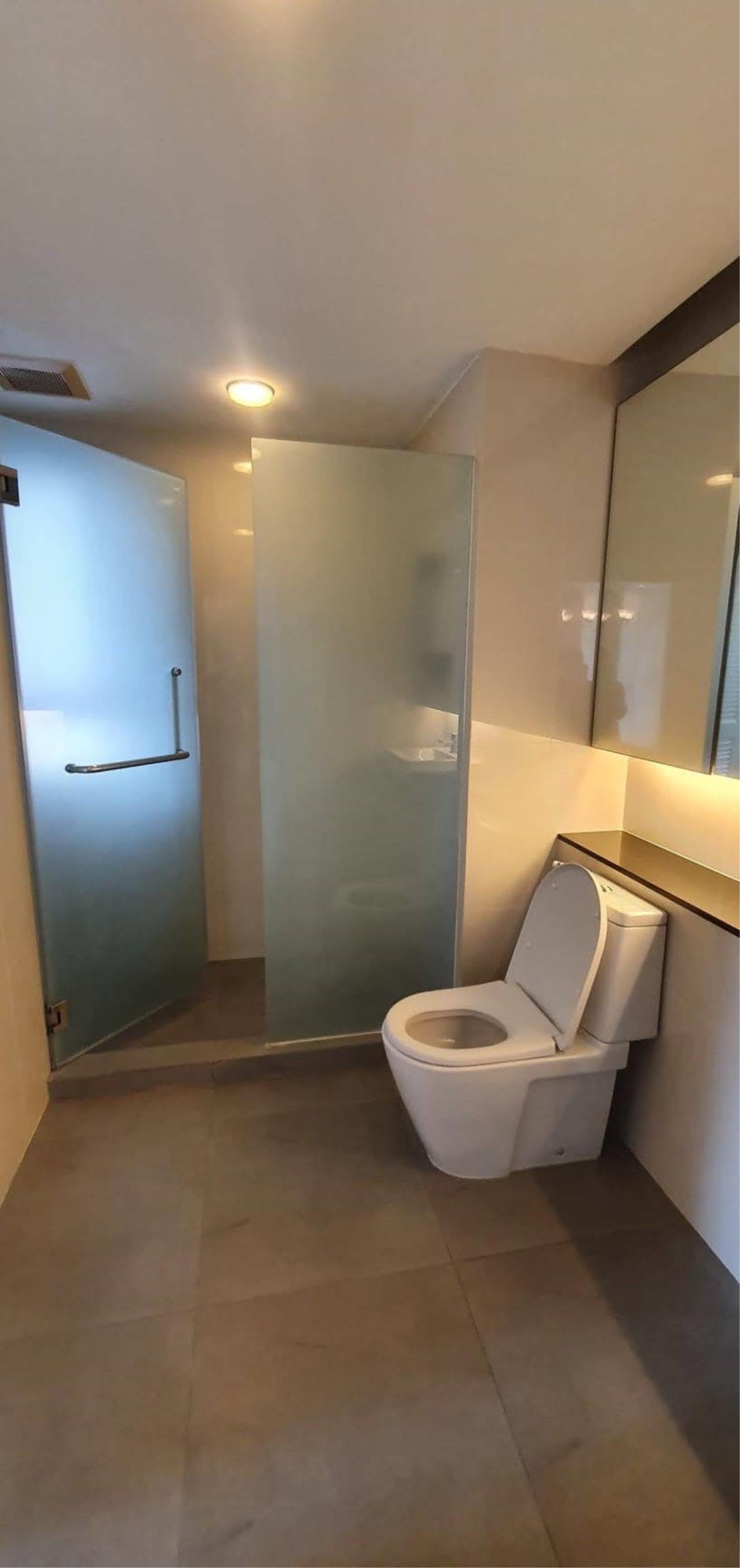 3 Bedrooms 2 Bathrooms Size 171sqm. Charoenjai Place for Rent 65,000 THB
