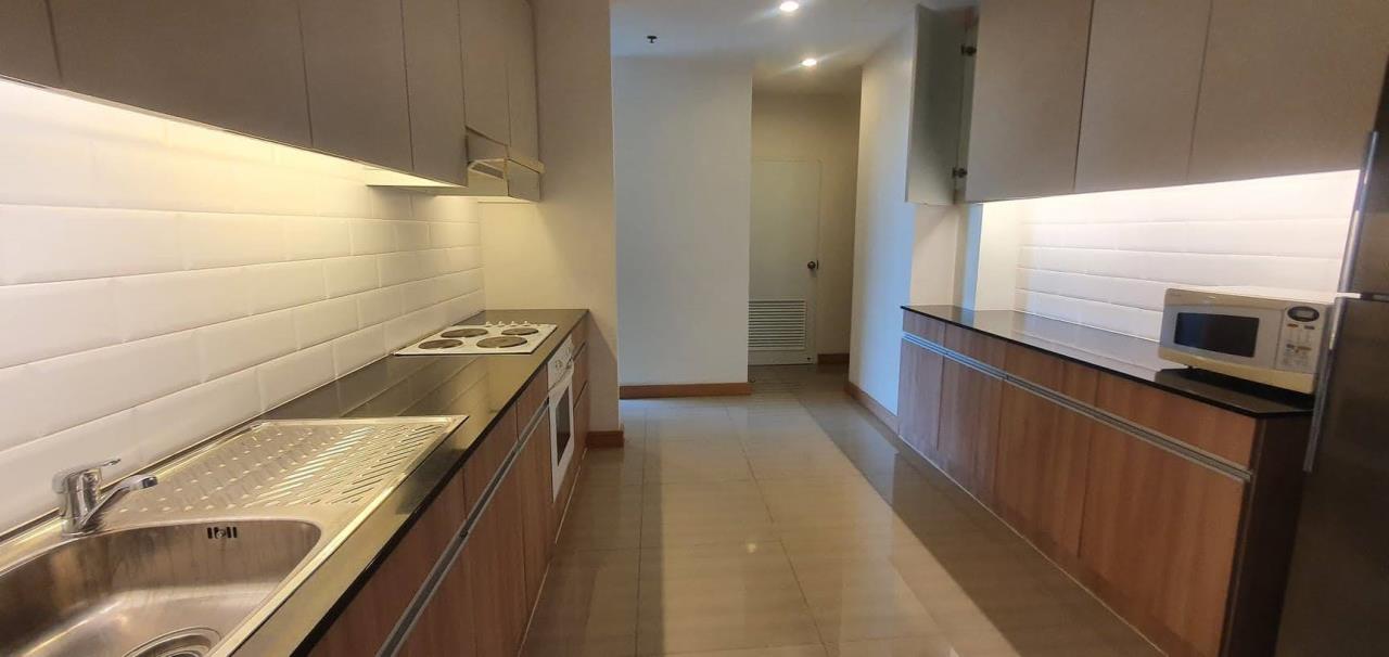 3 bedrooms 2 bathrooms charoenjai place for rent