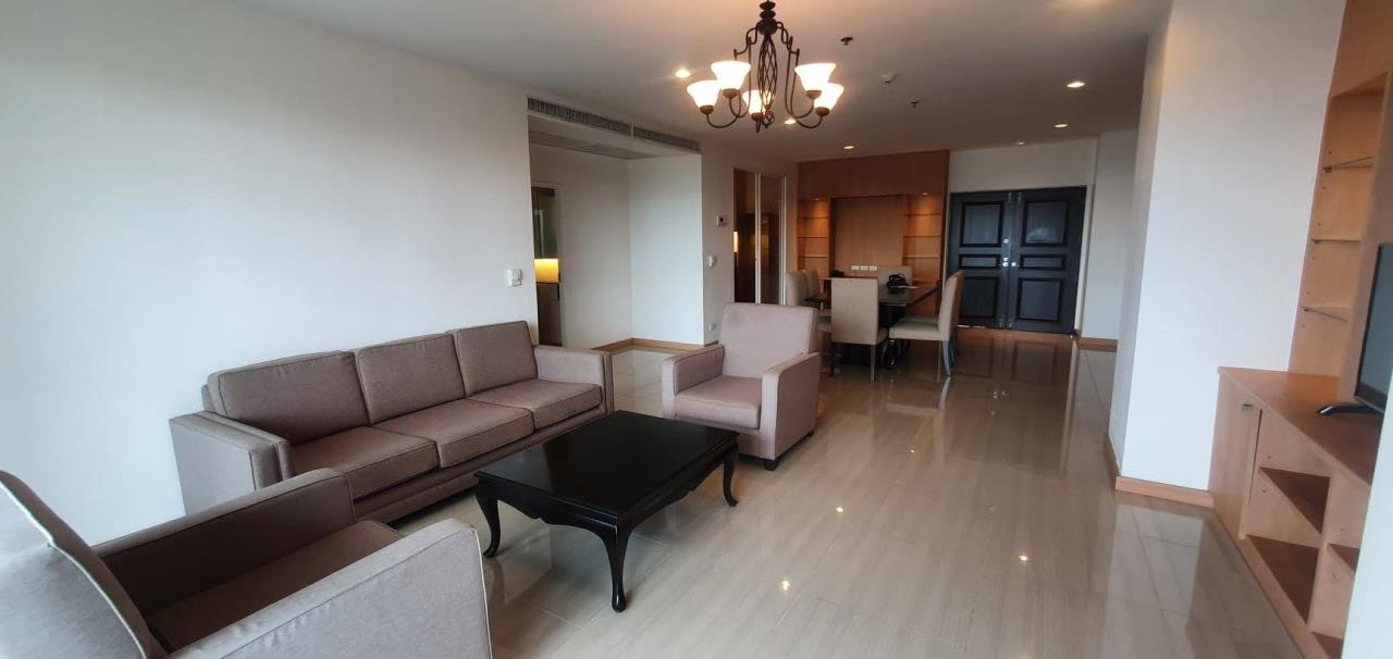 3 bedrooms 2 bathrooms charoenjai place for rent