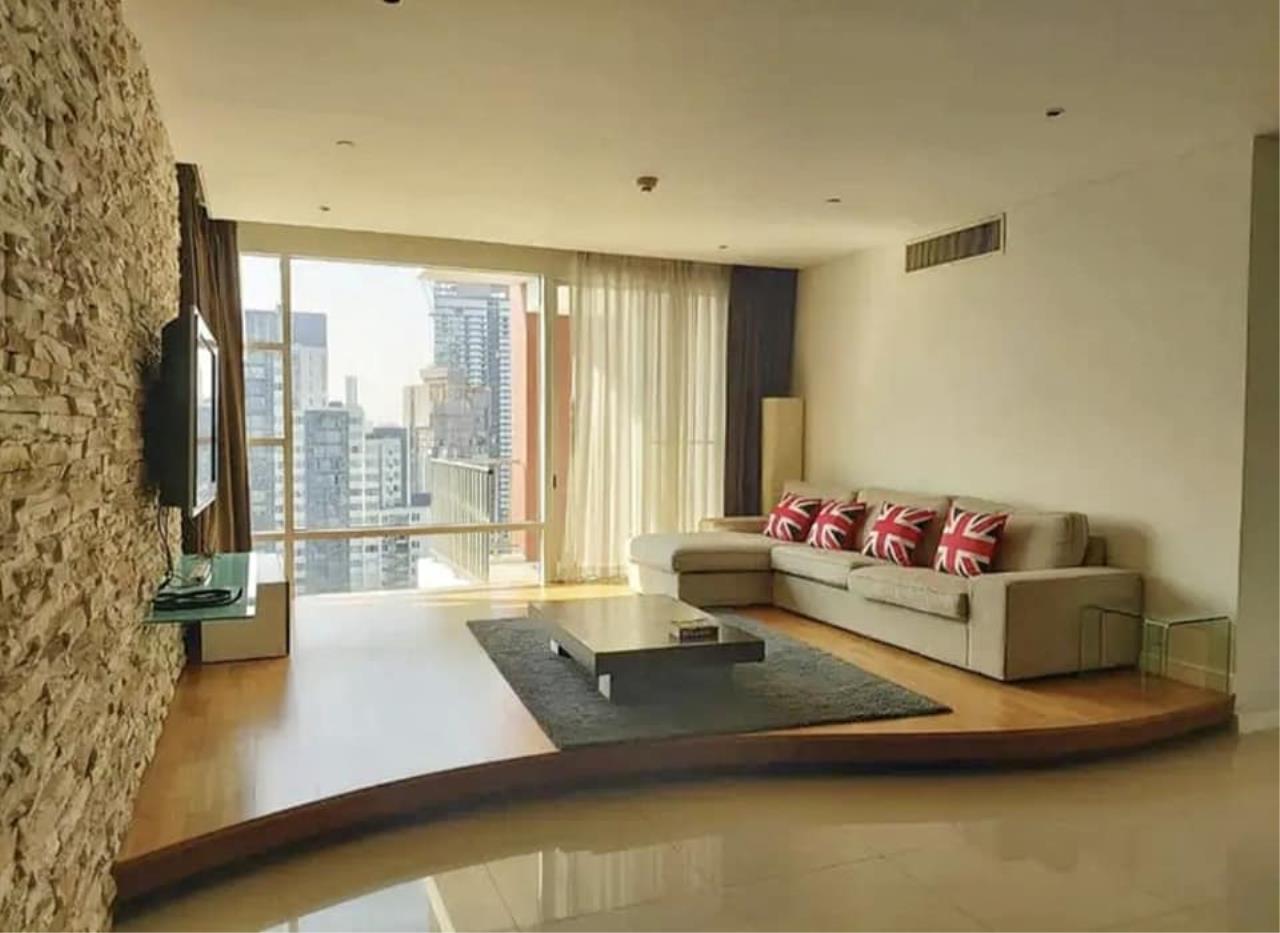 3 bedrooms 3 bathrooms fullerton sukhumvit for rent